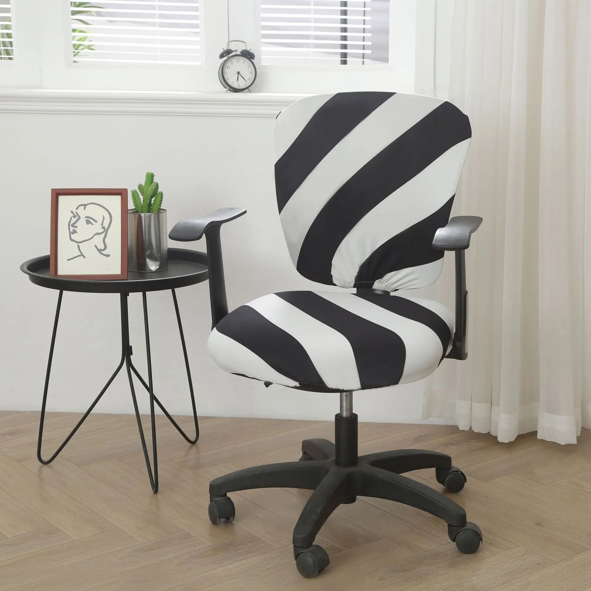 Housse Chaise Élastique MILKIA Black And White Stripes-Split Universal