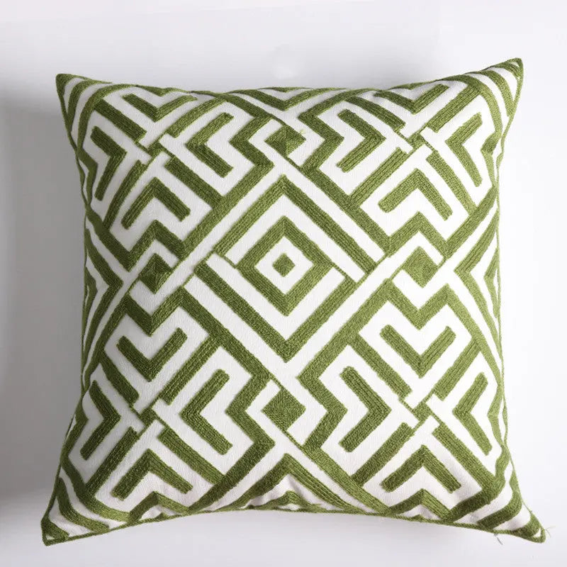 Housse de Coussin Broderie Géométrique MIRA green2