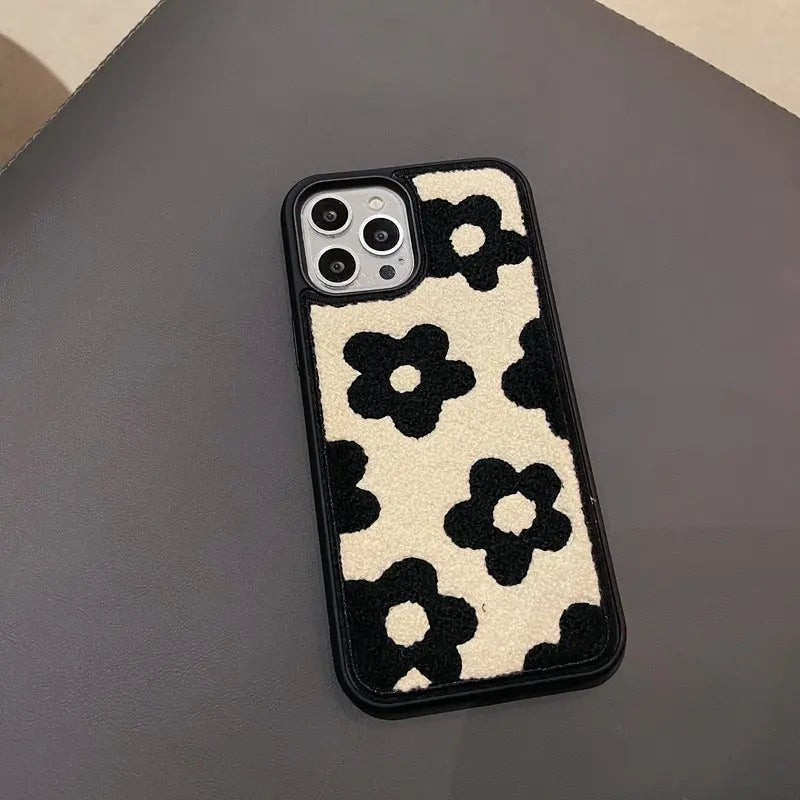 Coque de Téléphone Fleurie PLUSHY Plush flowers-Iphone13