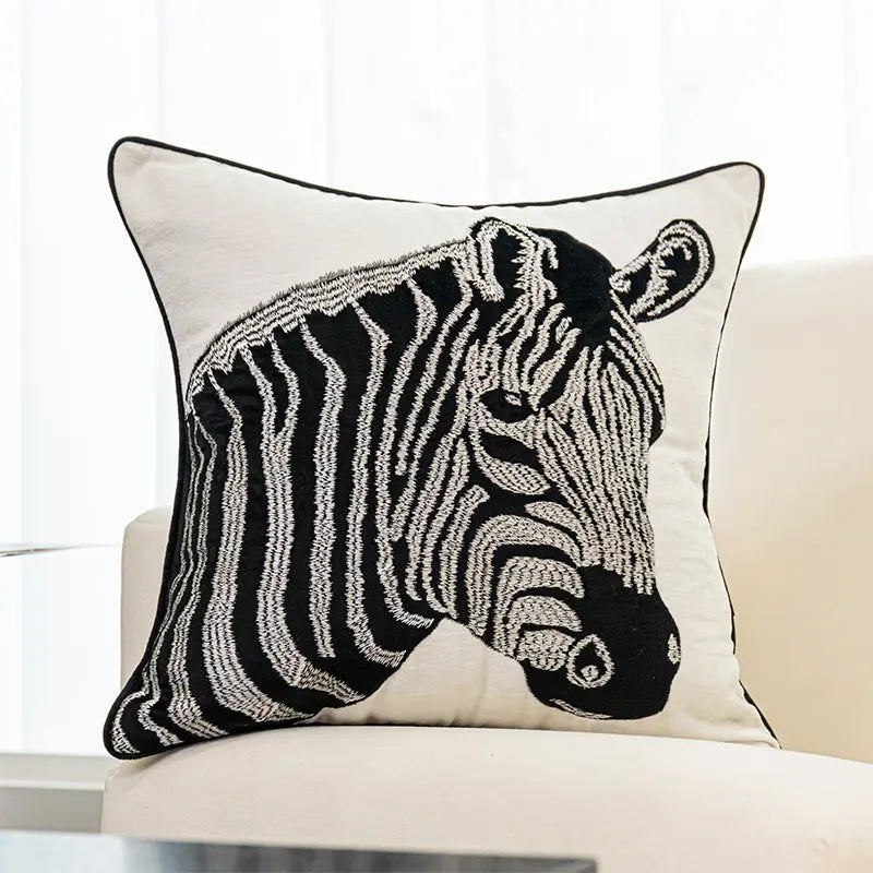 Housse de Coussin Luxe Brodé PINE 5 Style-Pillowcase